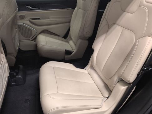 Used 2021 Jeep Grand Cherokee L Limited image 21