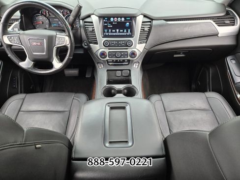Used 2018 GMC Yukon XL SLT image 18