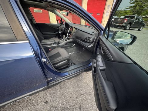 Used 2022 Subaru Outback Premium image 18