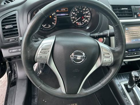 Used 2016 Nissan Altima 2.5 SL w/ 2.5 Technology Package image 26