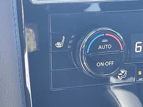 Used 2024 Nissan Armada SL w/ Midnight Edition Package image 21