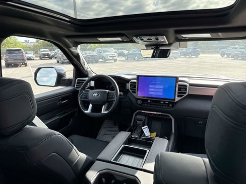 Certified 2025 Toyota Tundra Limited image 22