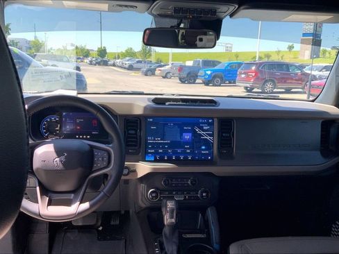 Used 2024 Ford Bronco Wildtrak AWD/4WD image 10