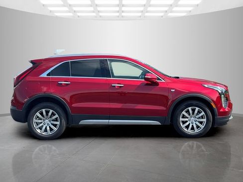 Used 2023 Cadillac XT4 Premium Luxury w/ Cold Weather Package AWD/4WD image 8