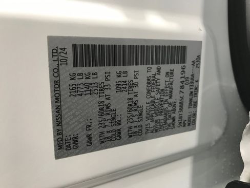 Used 2025 Nissan Rogue SV image 28