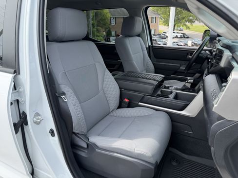 Used 2024 Toyota Tundra SR5 AWD/4WD image 35