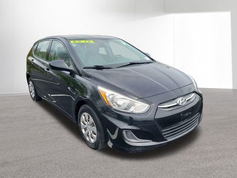 Used 2017 Hyundai Accent SE FWD image 12