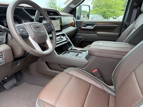 New 2026 GMC Sierra 2500 Denali w/ Denali Reserve Package AWD/4WD image 18