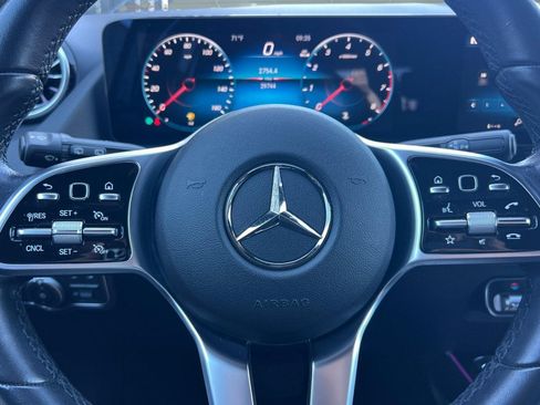 Used 2023 Mercedes-Benz GLA 250 4MATIC image 10