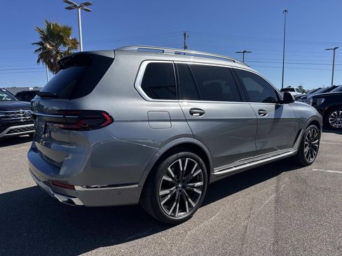 Used 2024 BMW X7 xDrive40i image 6