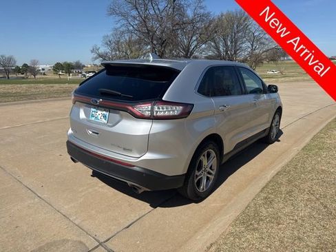 Used 2017 Ford Edge Titanium image 3