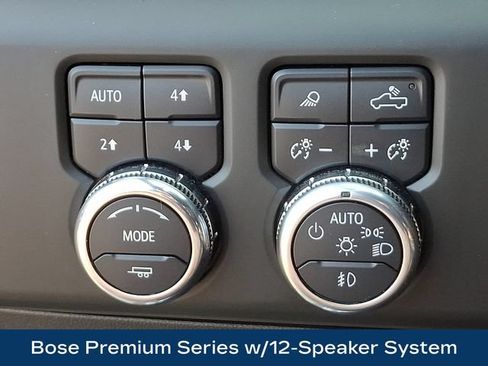 Used 2025 GMC Sierra 1500 Denali Ultimate AWD/4WD image 9
