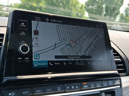 Used 2025 Honda Odyssey Elite image 19