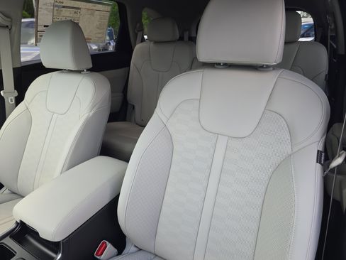 New 2026 Kia Sorento EX AWD/4WD image 23