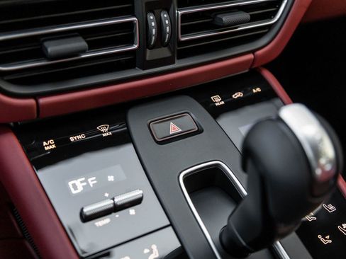 New 2026 Porsche Macan AWD/4WD image 26