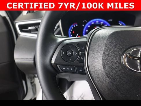 Used 2022 Toyota Corolla Cross XLE w/ Convenience Package image 22