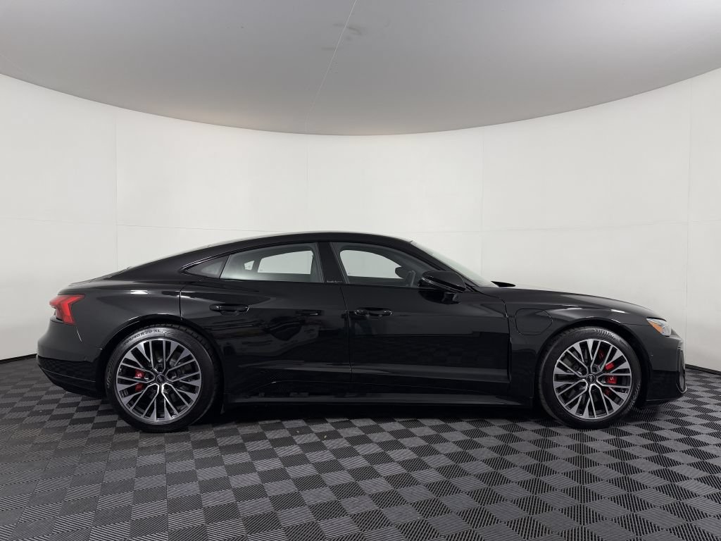 Used 2025 Audi S e-tron GT Prestige w/ Prestige Package AWD/4WD image 4