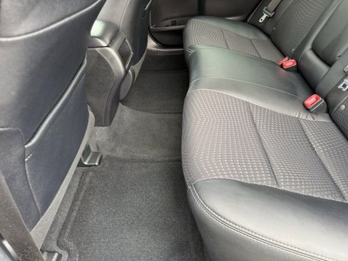Used 2012 Toyota Camry SE FWD image 19
