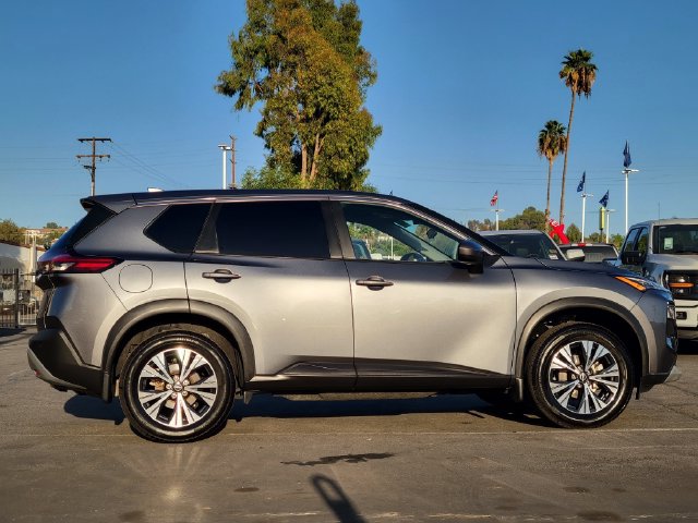 Used 2023 Nissan Rogue SV FWD image 31