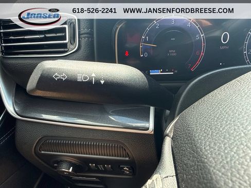 Used 2024 Jeep Wagoneer 4WD w/ Premium Group I image 20