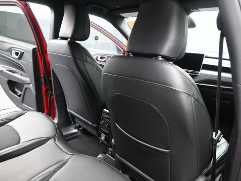 New 2026 Jeep Compass Latitude AWD/4WD image 29