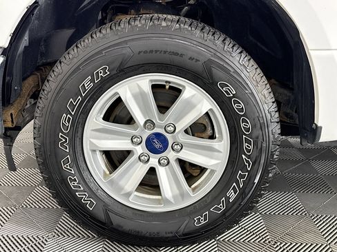 Used 2017 Ford F150 XLT w/ Trailer Tow Package image 35