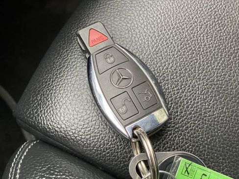 Used 2018 Mercedes-Benz GLA 250 4MATIC image 29