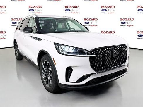 New 2026 Lincoln Aviator 2WD image 1