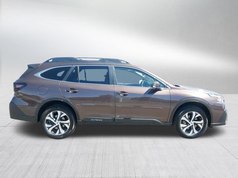 Used 2022 Subaru Outback Limited AWD/4WD image 8