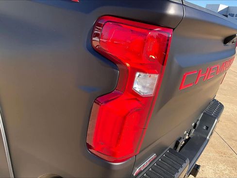 Certified 2025 Chevrolet Silverado 1500 LTZ image 29