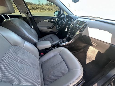 Used 2017 Buick Verano Sport Touring image 6