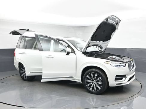 Used 2024 Volvo XC90 B5 Core w/ Protection Package Premier AWD/4WD image 50