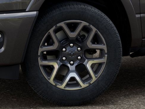 New 2026 RAM 1500 Laramie AWD/4WD image 8