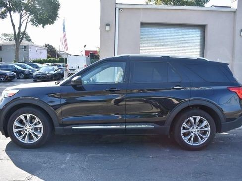 Used 2025 Ford Explorer ST-Line AWD/4WD image 5