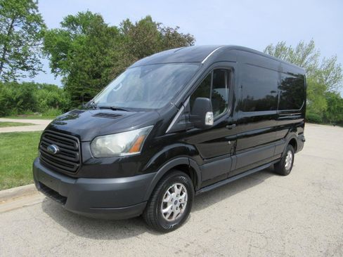 Used 2015 Ford Transit 250 148 Medium Roof RWD image 4