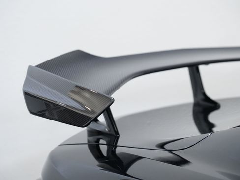 Used 2020 Chevrolet Camaro ZL1 RWD image 16