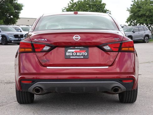 Used 2021 Nissan Altima 2.5 SR FWD image 10