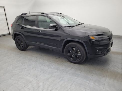 Used 2020 Jeep Cherokee Latitude Plus image 11
