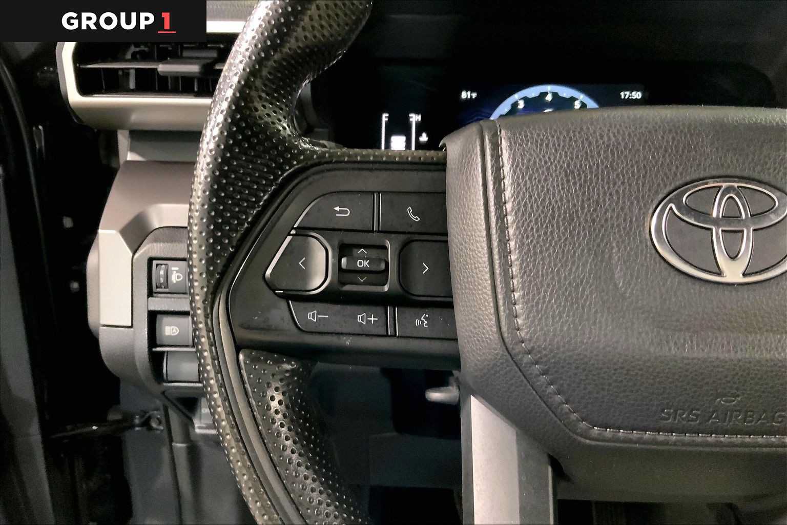 Certified 2025 Toyota Tacoma SR5 AWD/4WD image 24