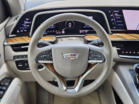 Used 2022 Cadillac Escalade Premium Luxury Platinum AWD/4WD image 28