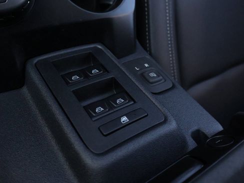 New 2025 Ford Bronco Big Bend w/ Black Diamond Package image 38