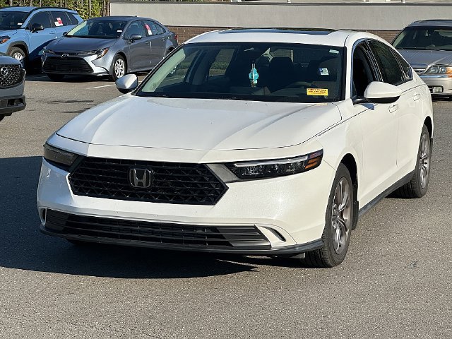 Used 2023 Honda Accord EX image 2