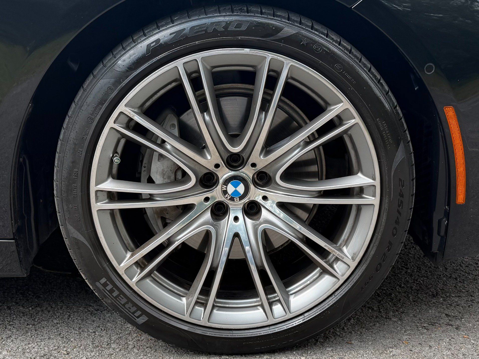 Used 2021 BMW 740i RWD image 10
