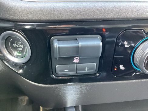 Used 2024 Chevrolet Silverado 1500 LT Trail Boss w/ Convenience Package II image 27