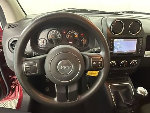 Used 2014 Jeep Compass Sport w/ Power Value Group AWD/4WD image 13