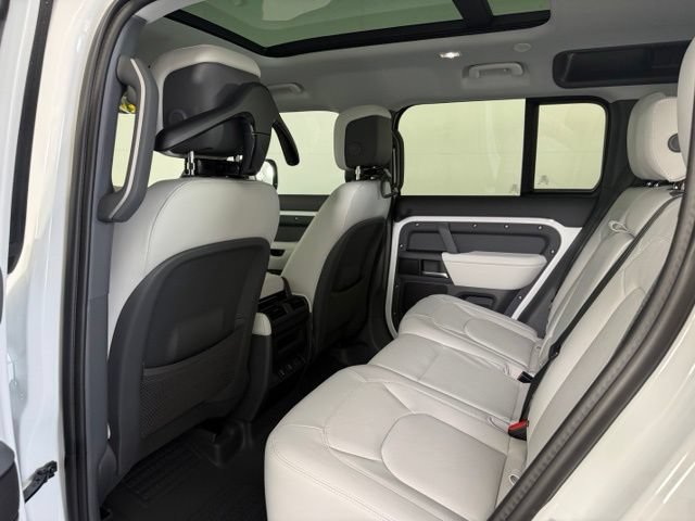 New 2026 Land Rover Defender 110 S AWD/4WD image 24