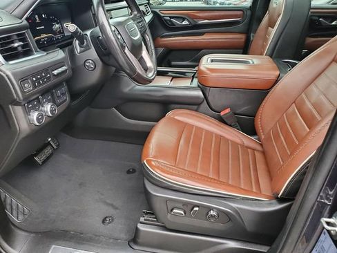 Used 2023 GMC Yukon Denali Ultimate image 15