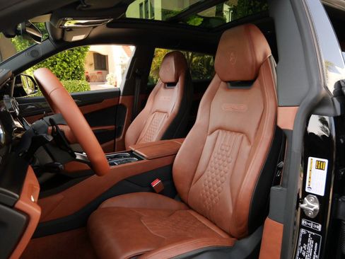 Used 2023 Lamborghini Urus S image 21