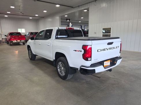 Used 2024 Chevrolet Colorado LT w/ LT Convenience Package II AWD/4WD image 6