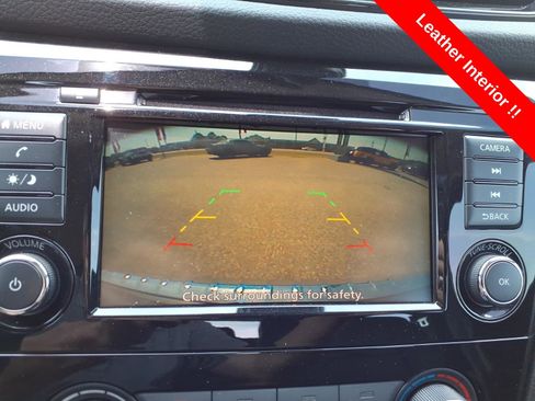 Used 2021 Nissan Rogue Sport S image 17